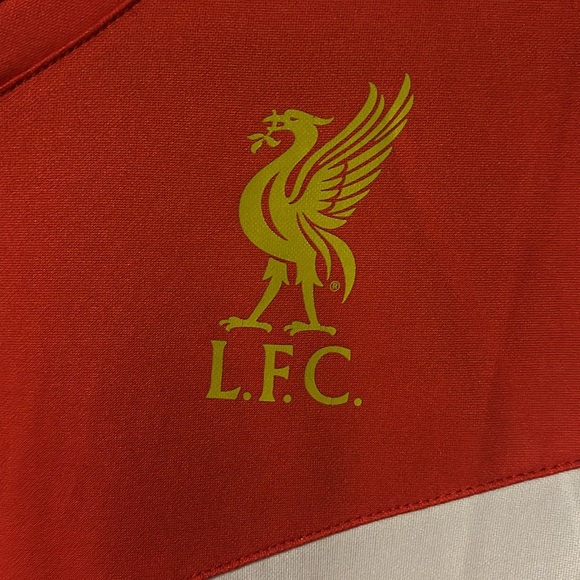 Liverpool FC jersey - Picture 2 of 4